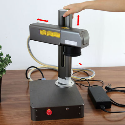 Portable 30W 60HZ Jewelry Laser Engraving Machine On Desktop